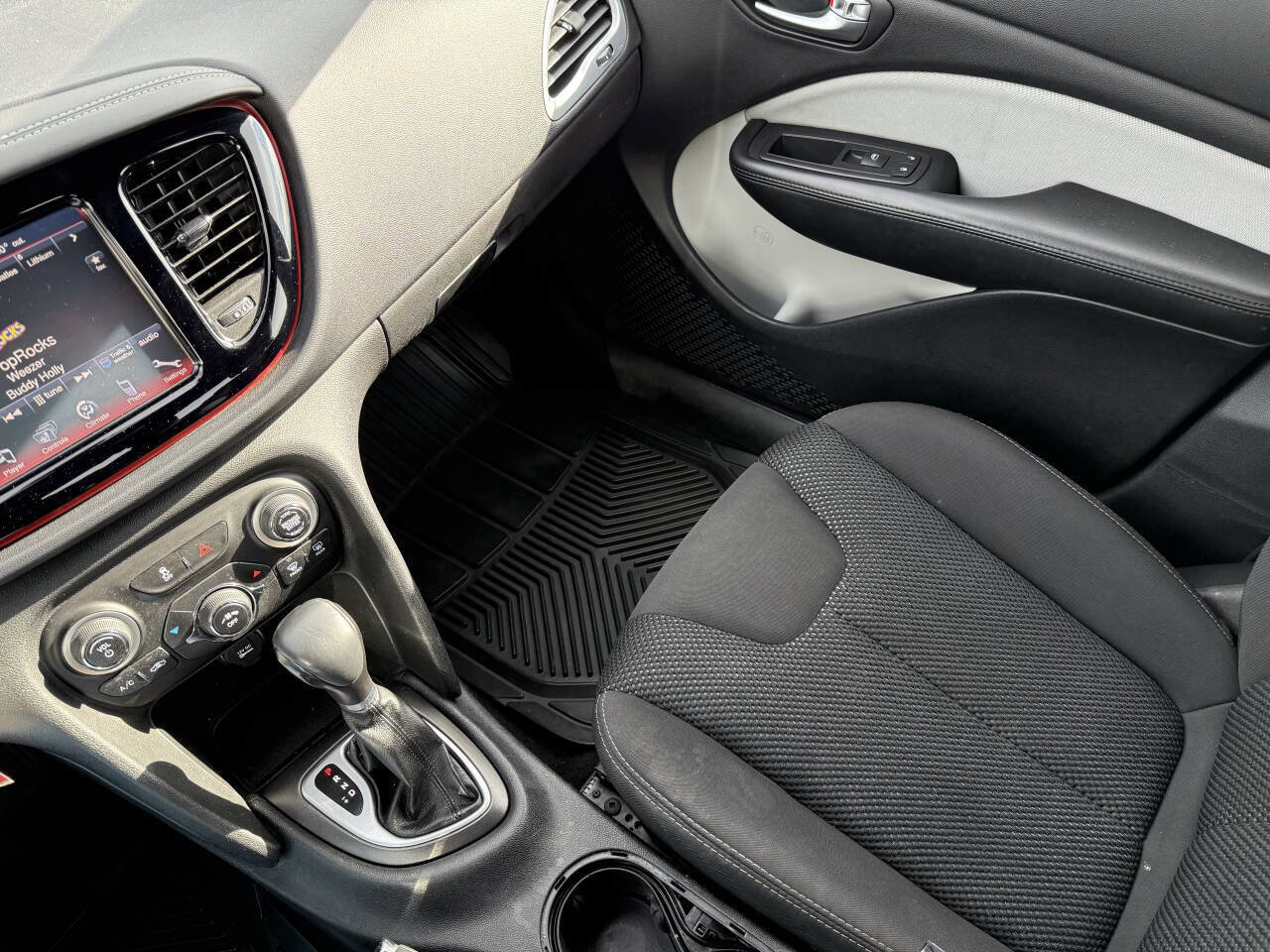 Used 2016 Dodge Dart SXT w/ Rallye Appearance Group image 22