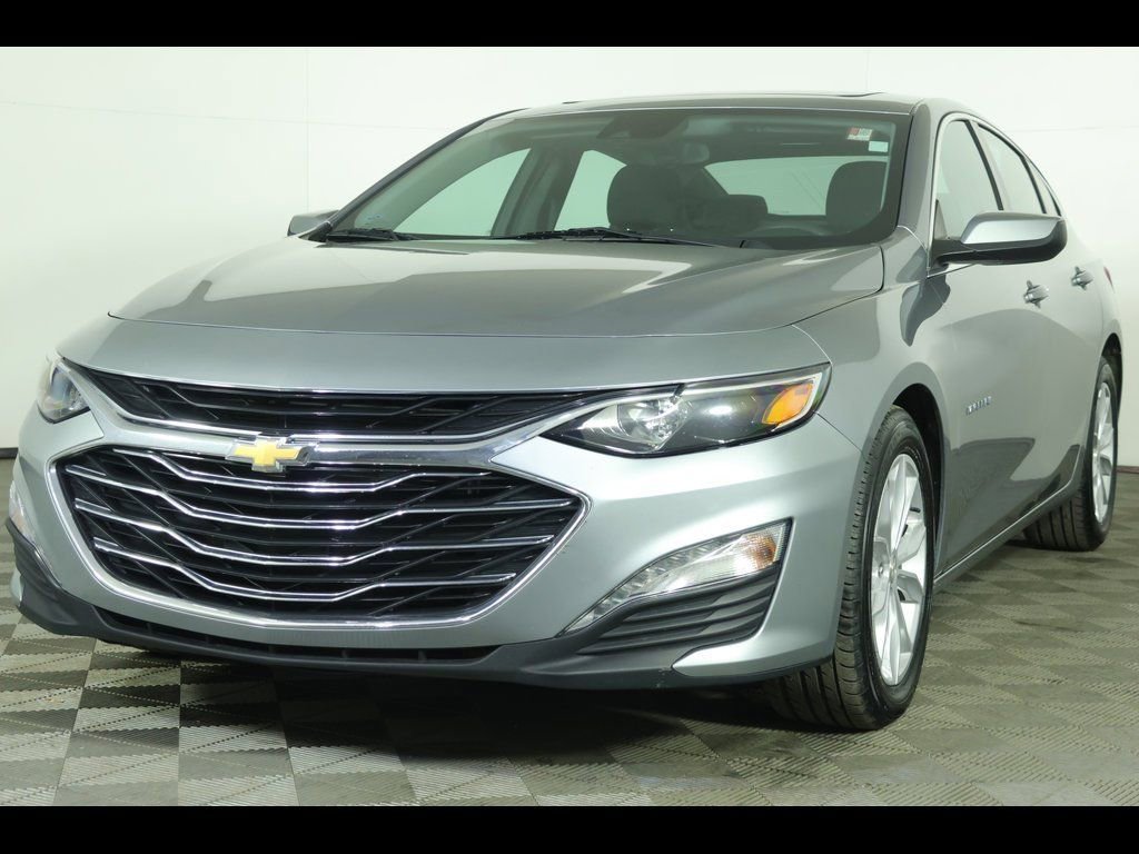 Used 2024 Chevrolet Malibu LT image 2
