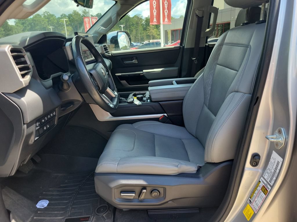 Used 2024 Toyota Tundra Limited AWD/4WD image 16