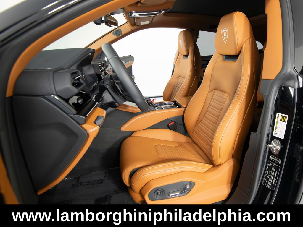 Used 2025 Lamborghini Urus SE AWD/4WD image 10