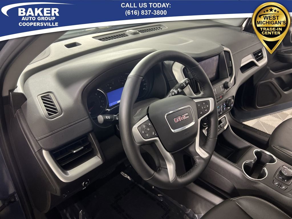 Used 2024 GMC Terrain SLT w/ Elevation Edition image 11