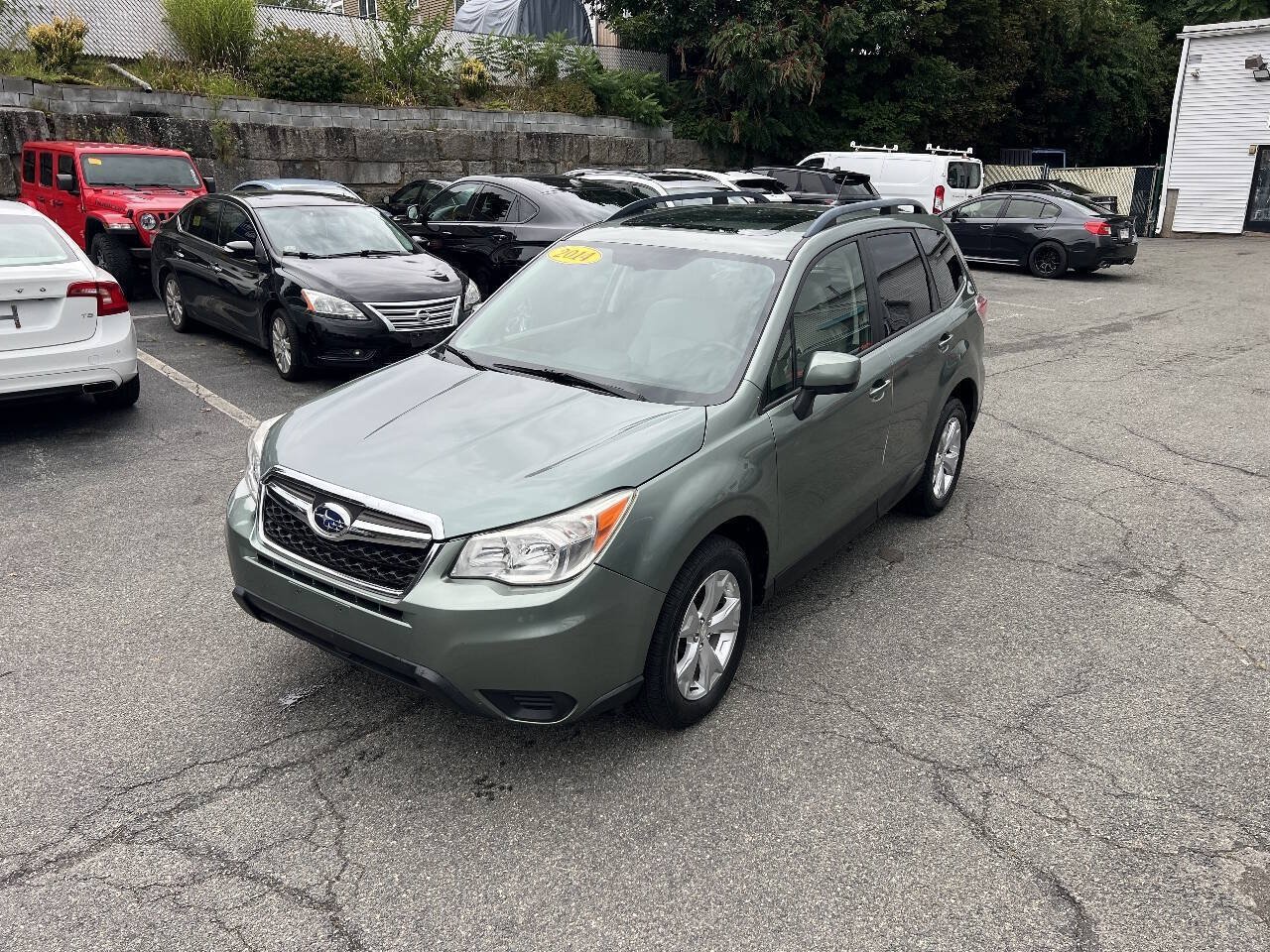 Used 2014 Subaru Forester 2.5i Premium w/ All-Weather Package AWD/4WD image 3