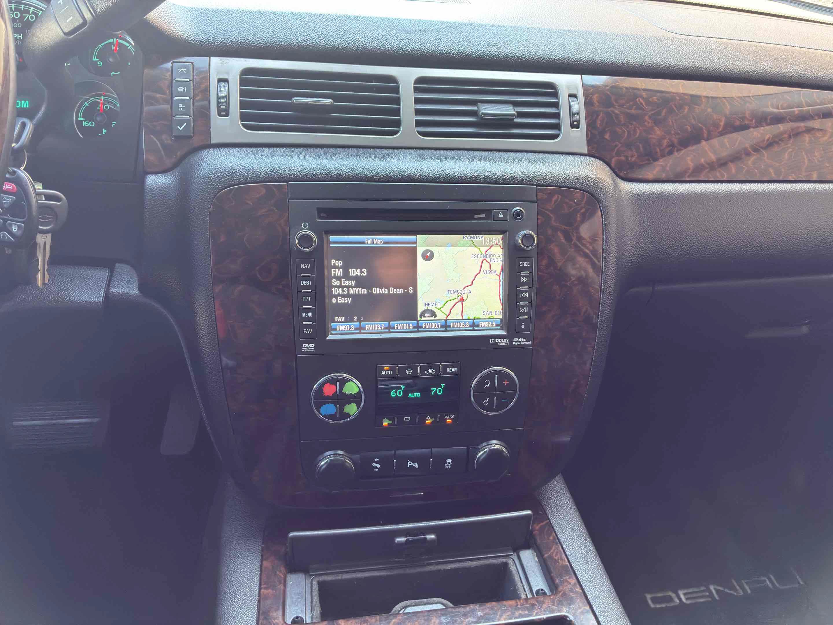 Used 2012 GMC Yukon Denali AWD/4WD image 25