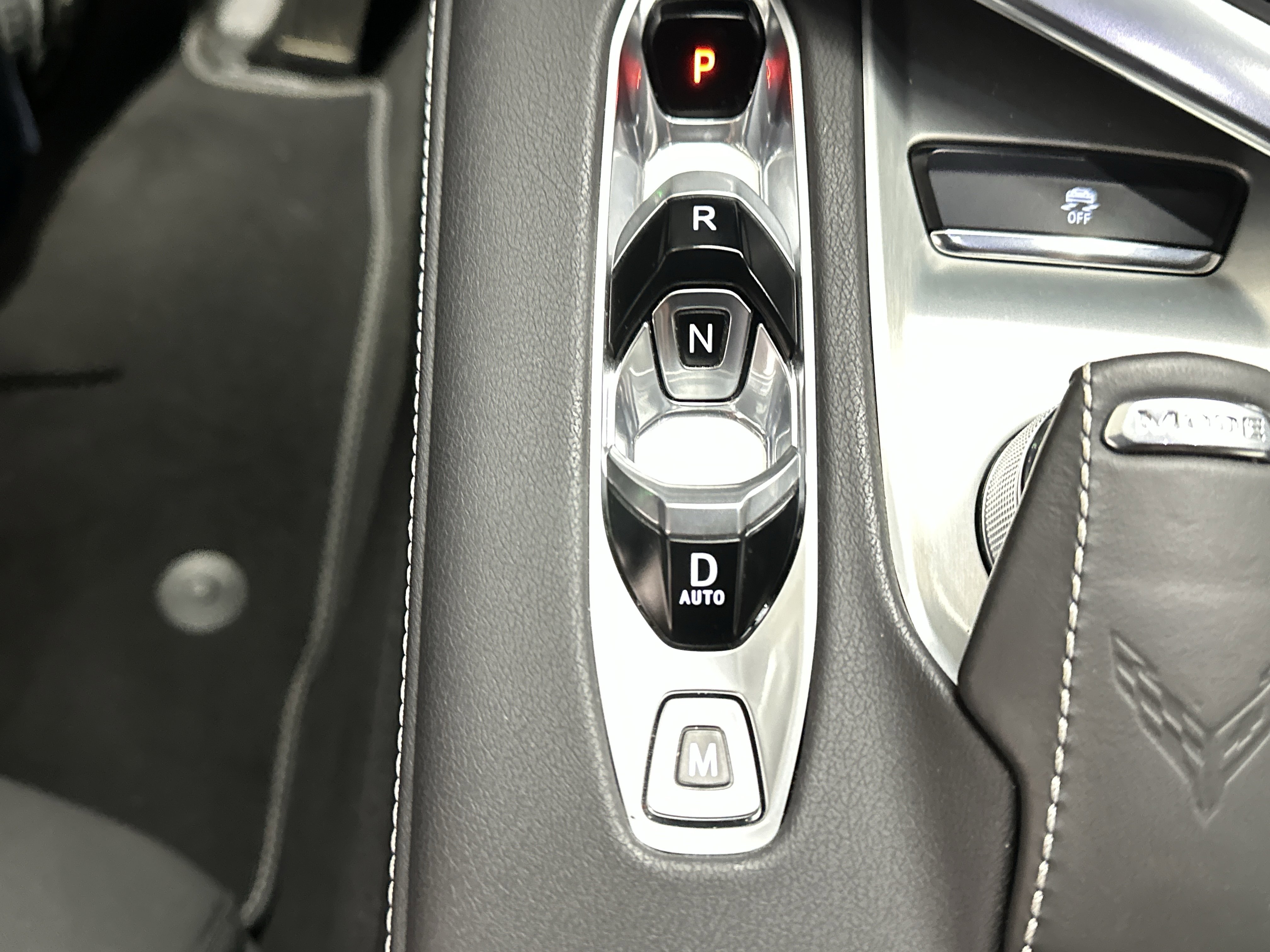 Used 2022 Chevrolet Corvette Stingray Coupe w/ Z51 Performance Package image 32