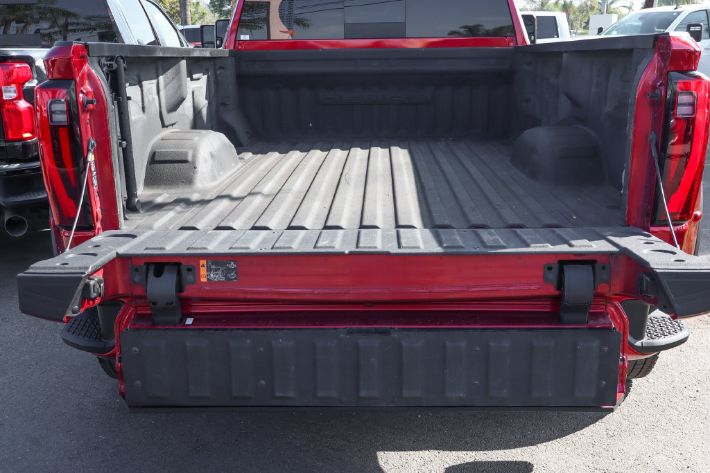Used 2024 GMC Sierra 3500 Denali w/ Denali Reserve Package AWD/4WD image 9