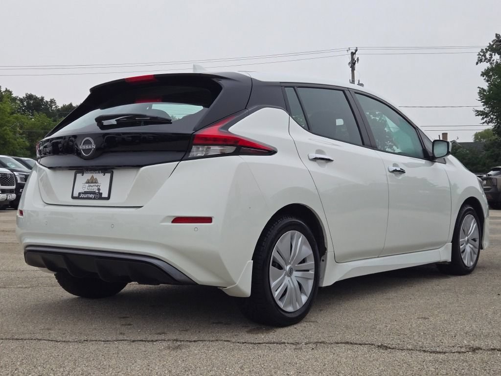 Used 2025 Nissan Leaf S FWD image 13