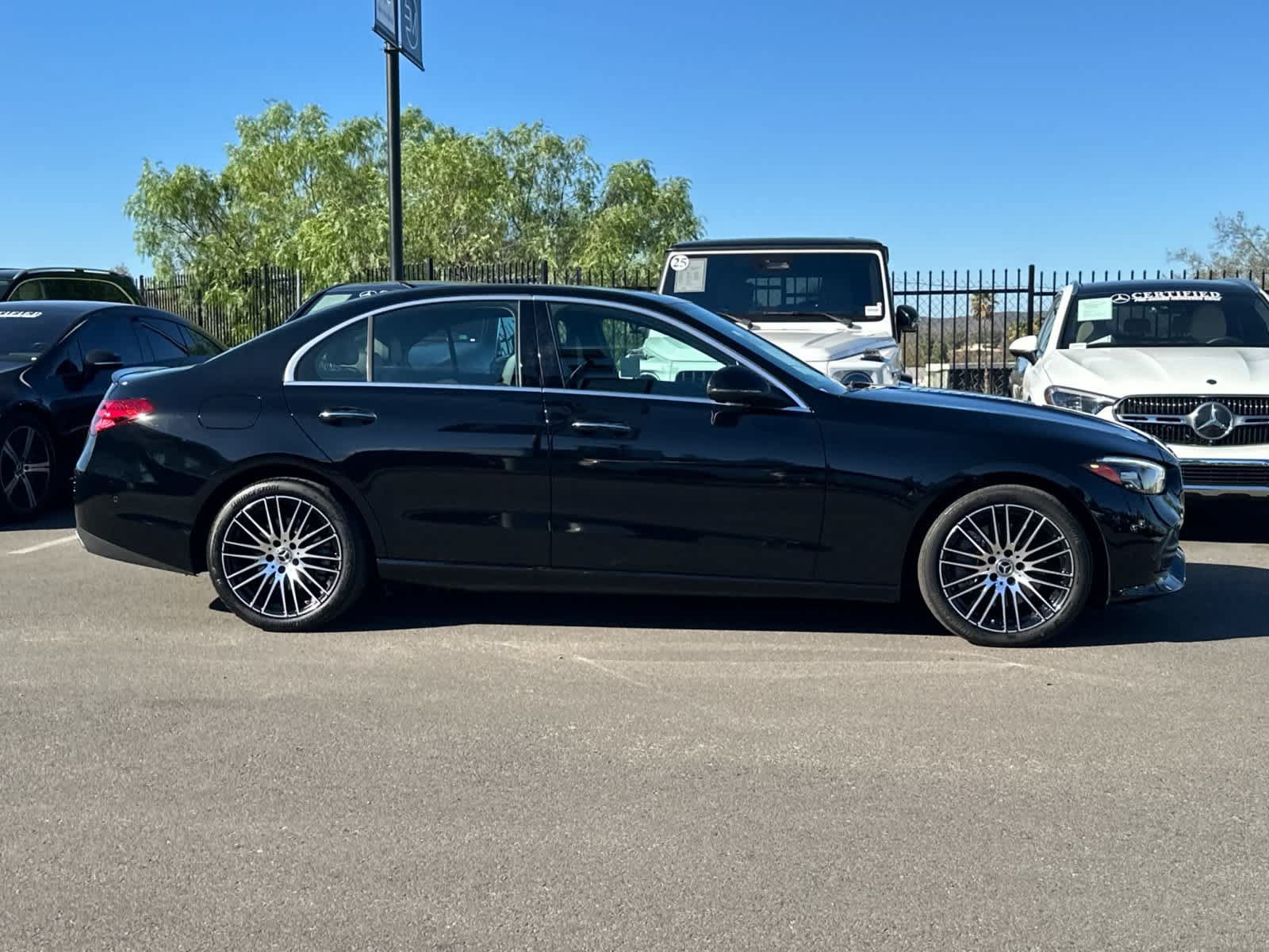 Used 2024 Mercedes-Benz C 300 Sedan image 2