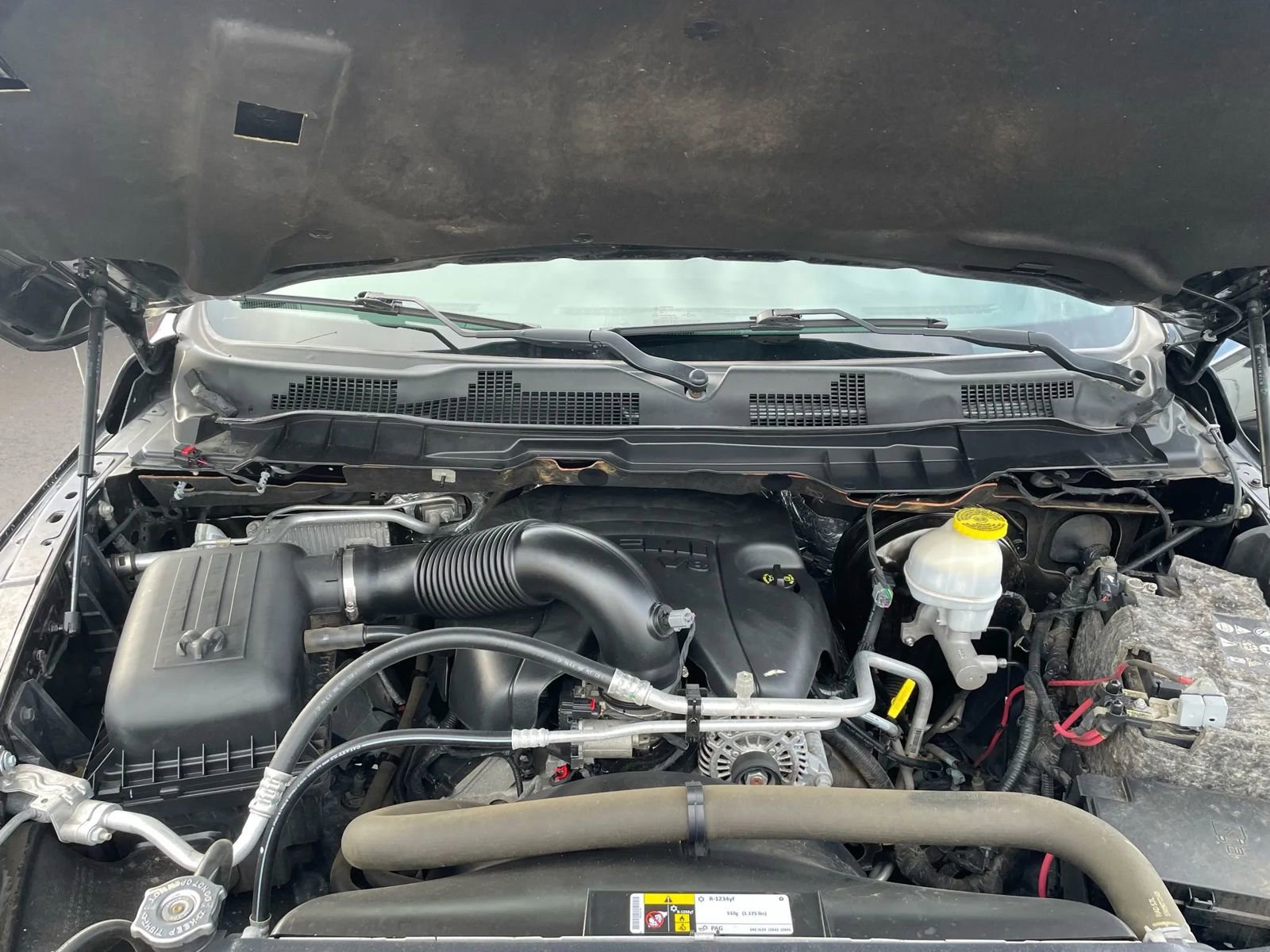 Used 2018 RAM 1500 Laramie image 13