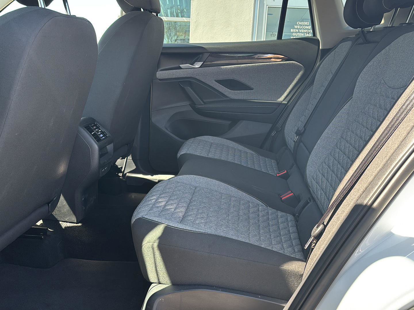 Used 2025 Volkswagen Tiguan S image 10