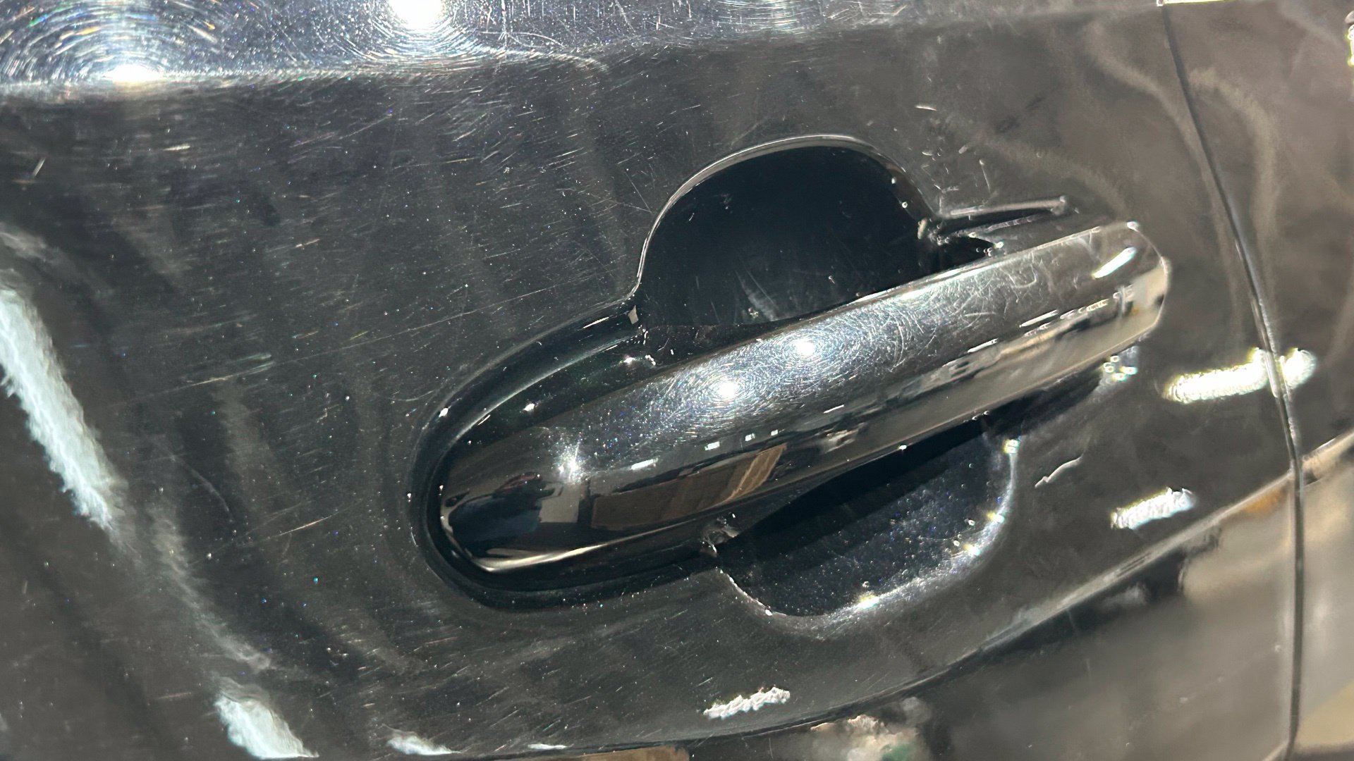 Used 2022 Toyota RAV4 LE AWD/4WD image 19