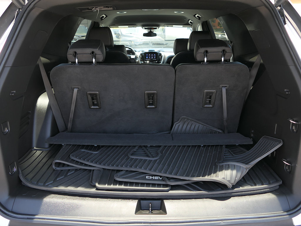 Used 2023 Chevrolet Traverse LT FWD image 22