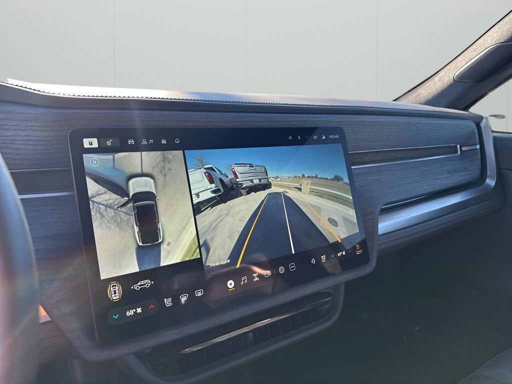 Used 2024 Rivian R1S Adventure image 38