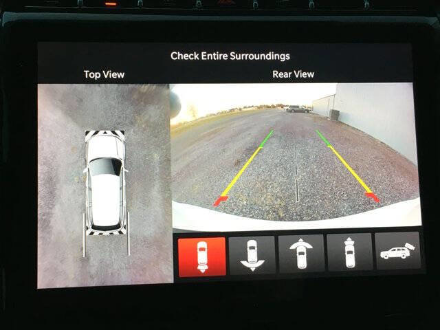 Used 2023 Jeep Grand Cherokee L Limited w/ Luxury Tech Group II image 23