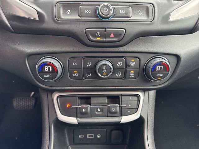 Used 2022 GMC Terrain SLE w/ Driver Convenience Package image 17