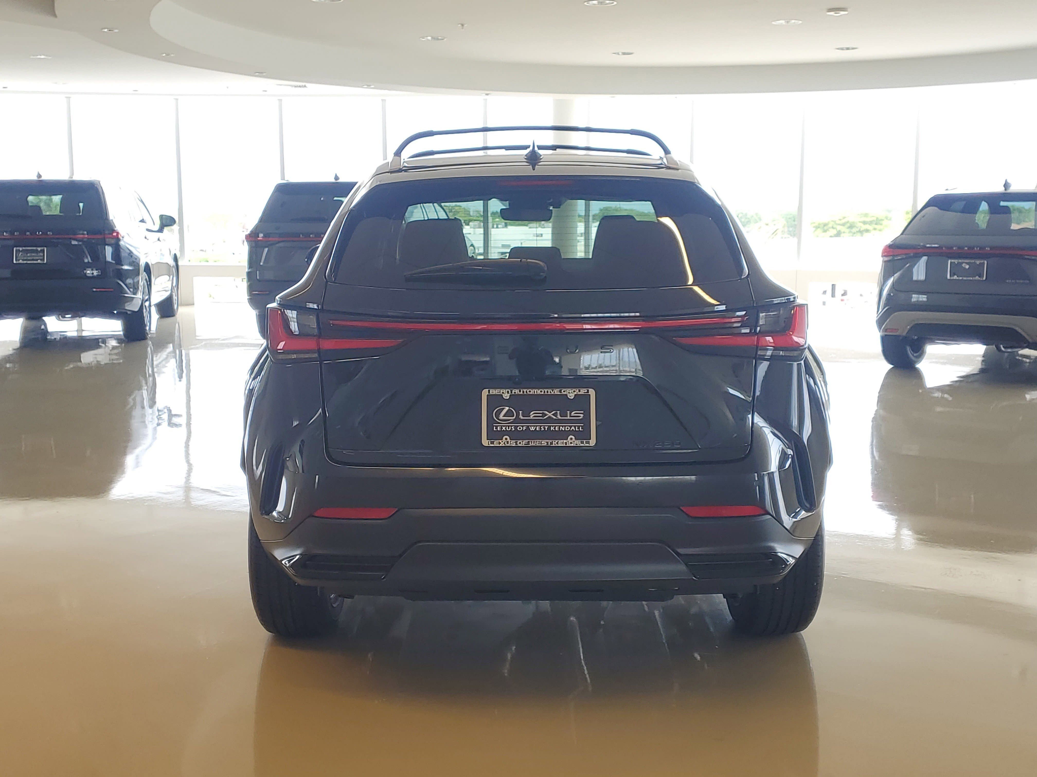 Used 2025 Lexus NX 250 FWD w/ Accessory Package (Z1) image 9