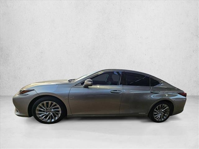 Used 2021 Lexus ES 300h Ultra Luxury w/ Accessory Package 2 image 7