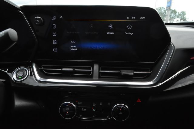 Used 2025 Chevrolet Trax RS w/ Driver Confidence Package FWD image 34