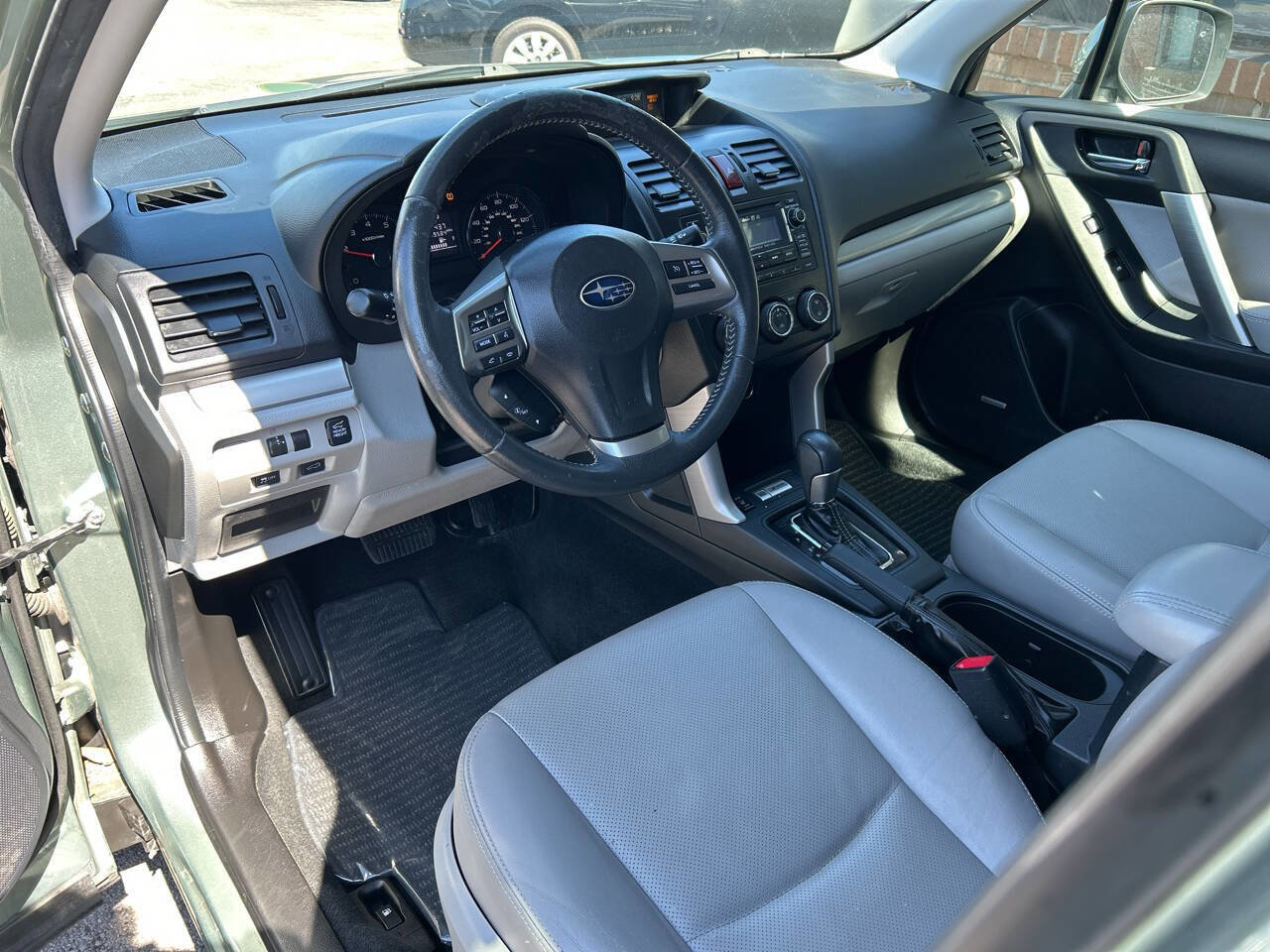 Used 2015 Subaru Forester 2.5i Touring w/ Popular Package #1 AWD/4WD image 10