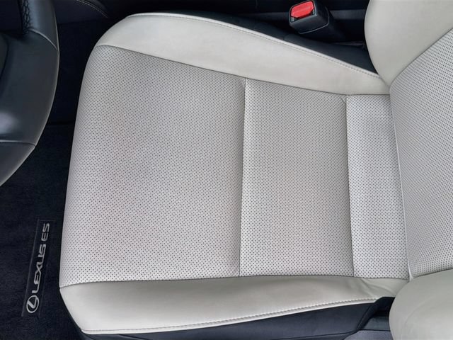 Certified 2023 Lexus ES 350 w/ Premium Package FWD image 19