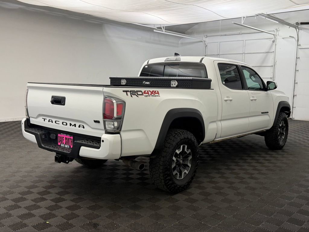 Used 2023 Toyota Tacoma TRD Off-Road w/ Technology Package AWD/4WD image 8