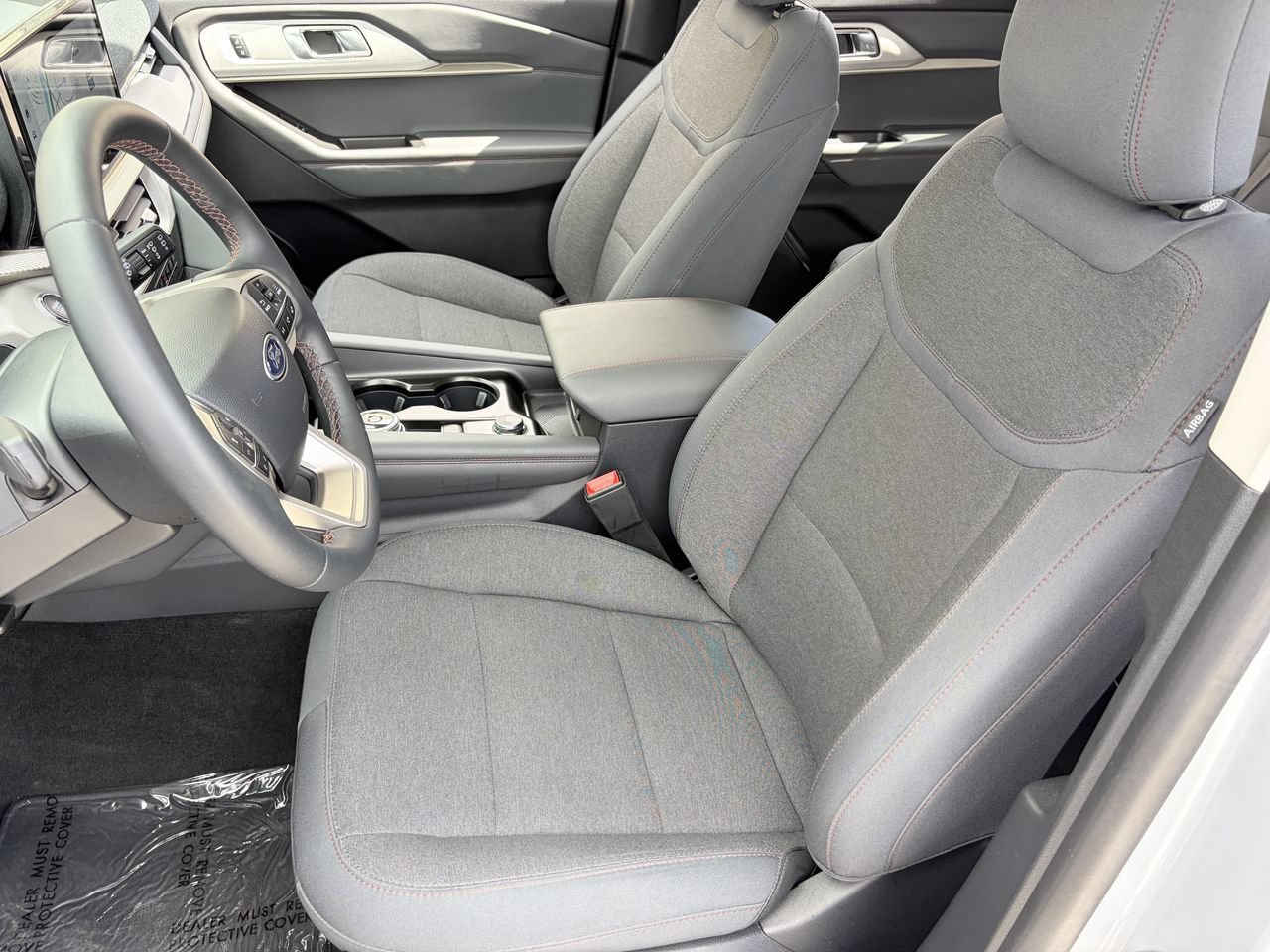 Used 2025 Ford Explorer Active RWD image 19
