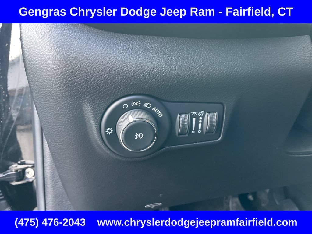 Certified 2025 Jeep Compass Limited AWD/4WD image 45