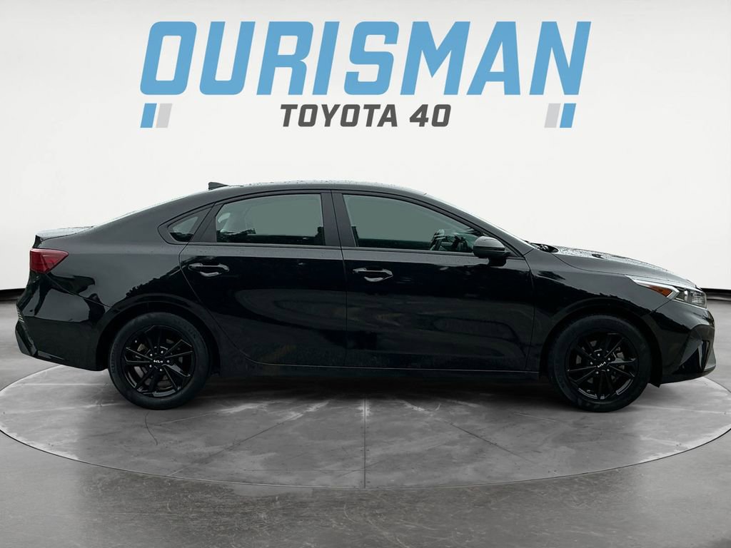 Used 2023 Kia Forte LXS image 8