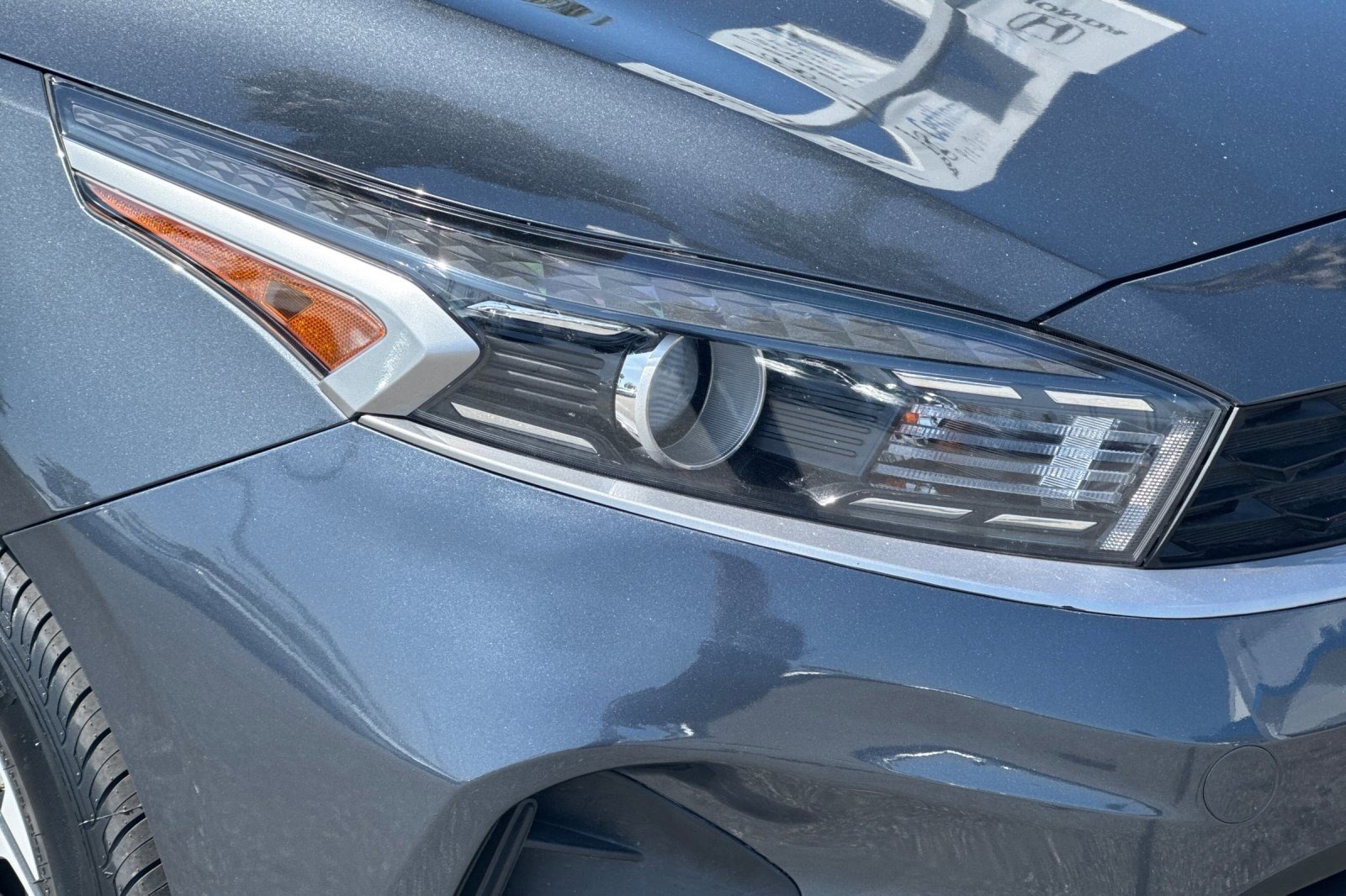 Used 2023 Kia Forte LXS w/ LXS Technology Package FWD image 11
