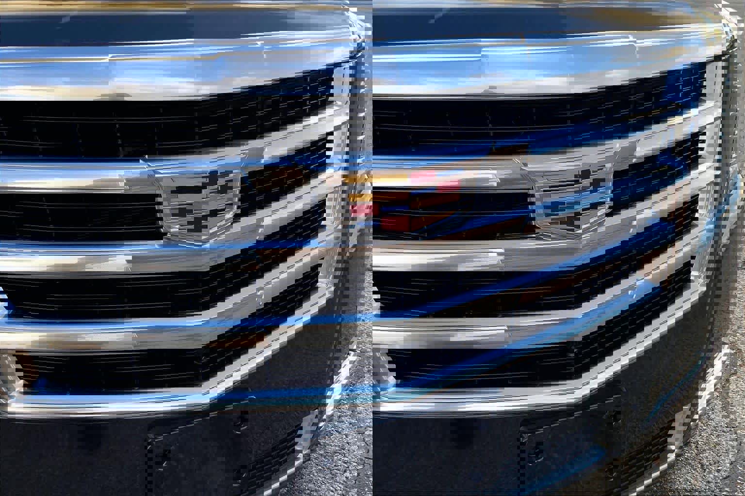 Used 2017 Cadillac Escalade Premium Luxury image 31