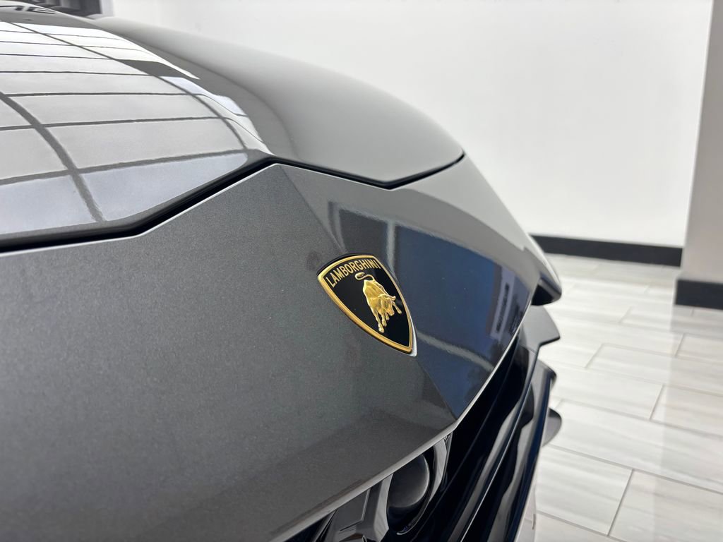 Used 2023 Lamborghini Urus Performante image 7