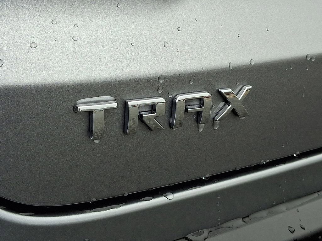 New 2026 Chevrolet Trax LT w/ Driver Confidence Package FWD image 16