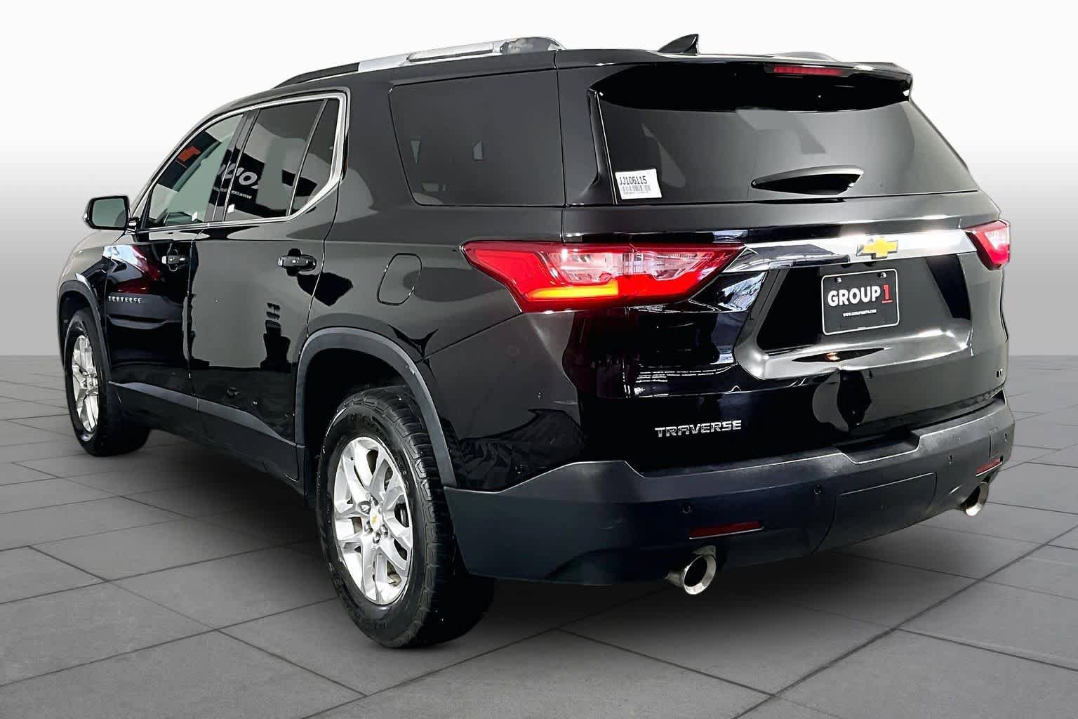 Used 2018 Chevrolet Traverse LT FWD image 12