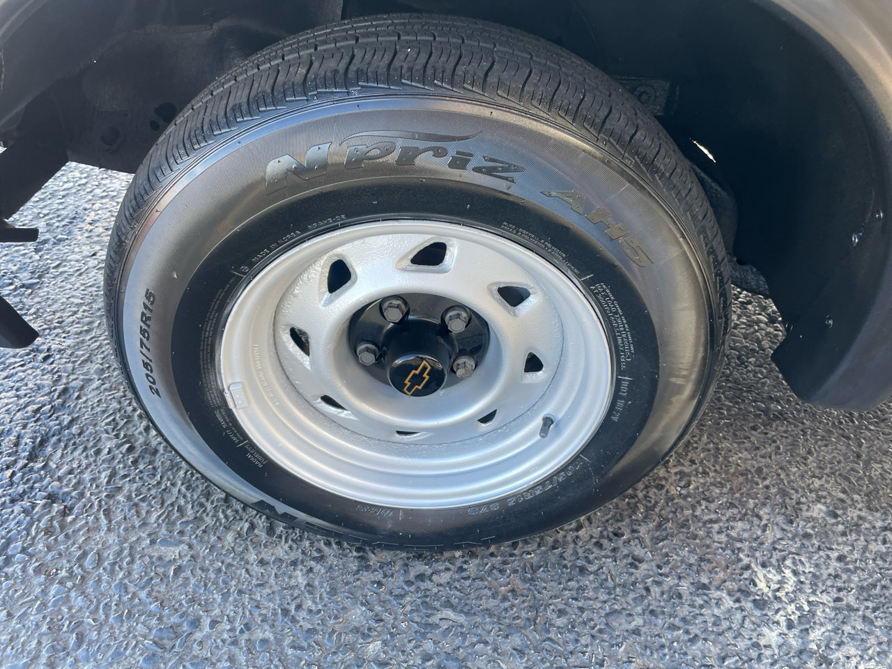 Used 2003 Chevrolet S10 Pickup 2WD Regular Cab image 14