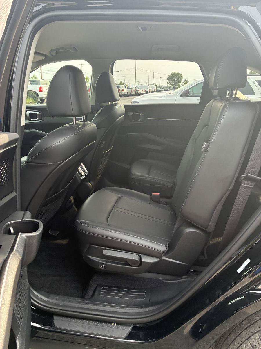 Used 2025 Kia Sorento X-Line EX AWD/4WD image 15