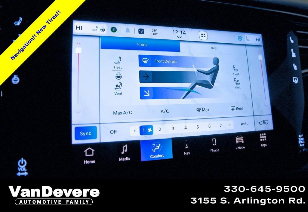 Used 2024 Jeep Wagoneer Series III AWD/4WD image 22