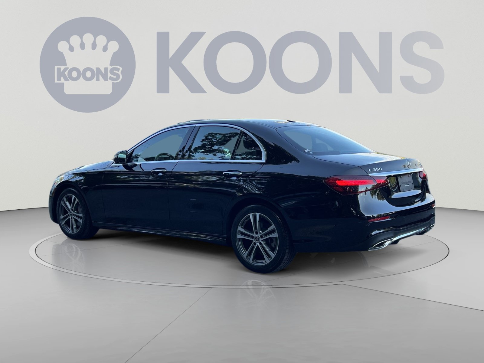 Used 2022 Mercedes-Benz E 350 4MATIC Sedan image 8