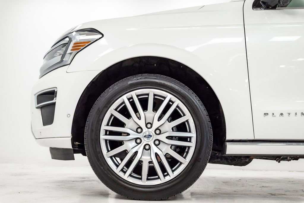 Used 2024 Ford Expedition Platinum AWD/4WD image 32