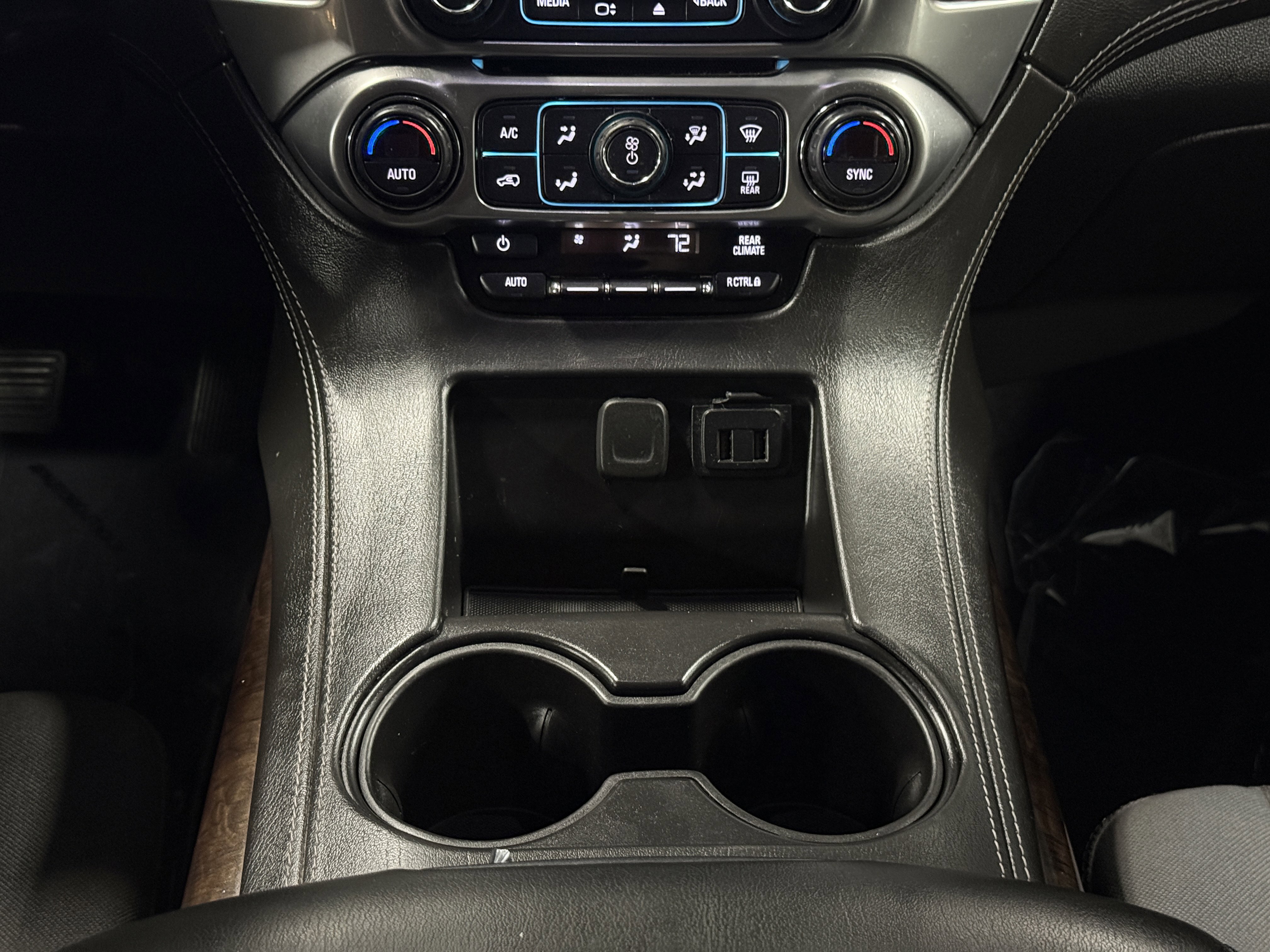 Used 2020 Chevrolet Suburban LS image 19