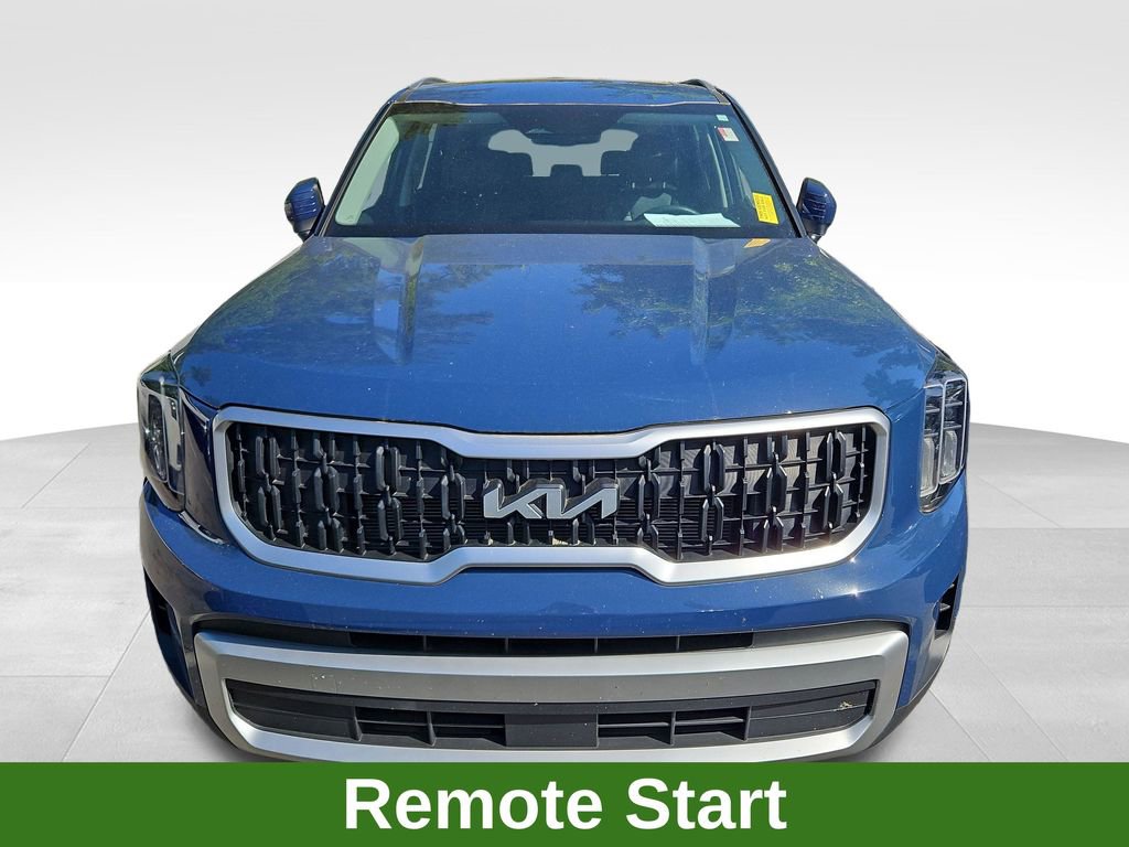 Used 2023 Kia Telluride EX image 2