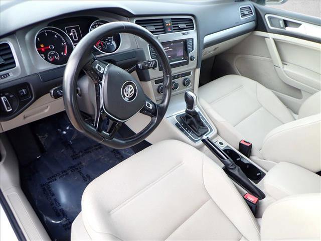 Used 2015 Volkswagen Golf TDI SEL image 10