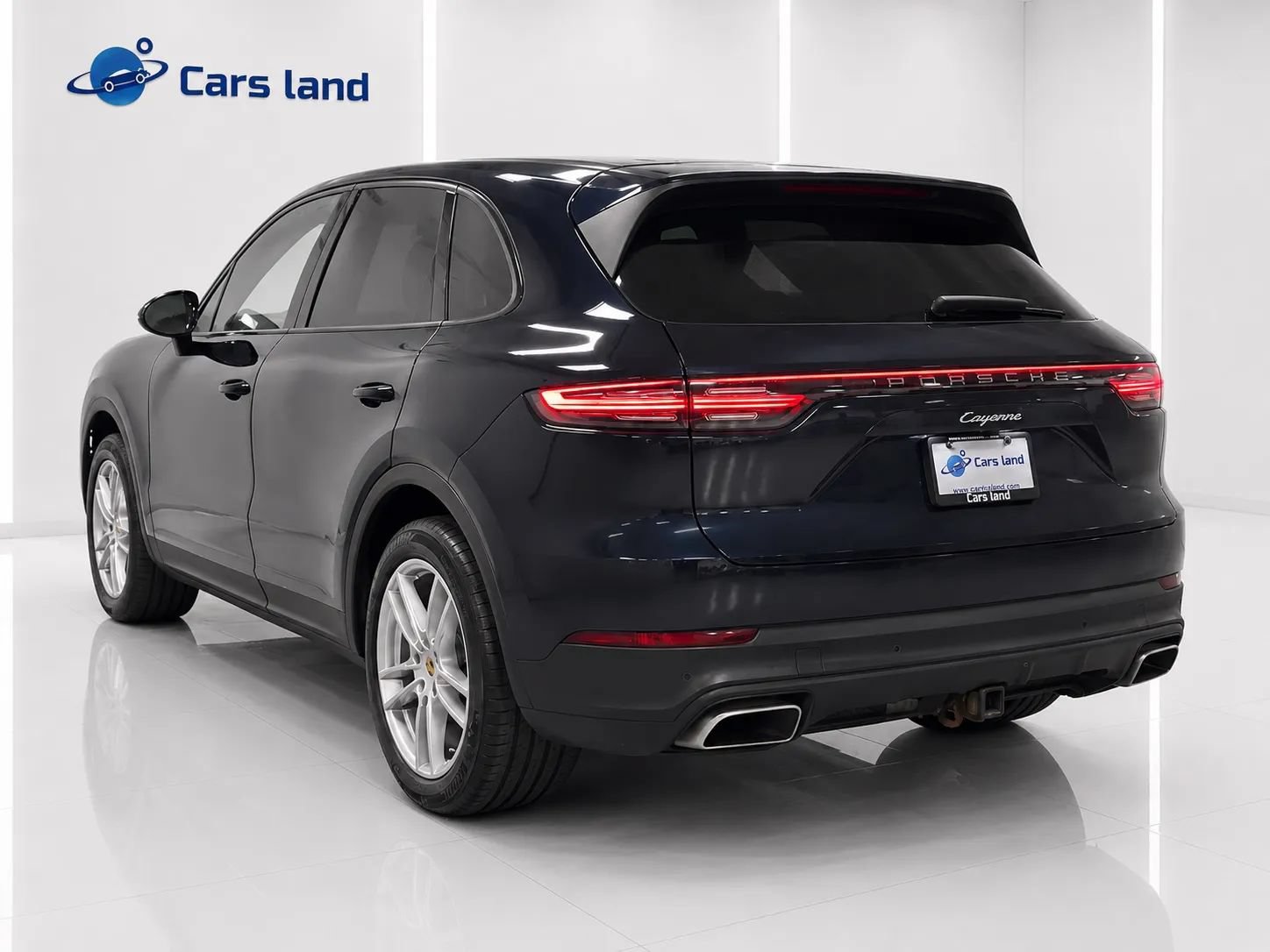 Used 2019 Porsche Cayenne AWD/4WD image 5
