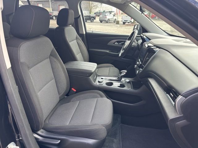 Used 2021 Chevrolet Traverse LT image 29