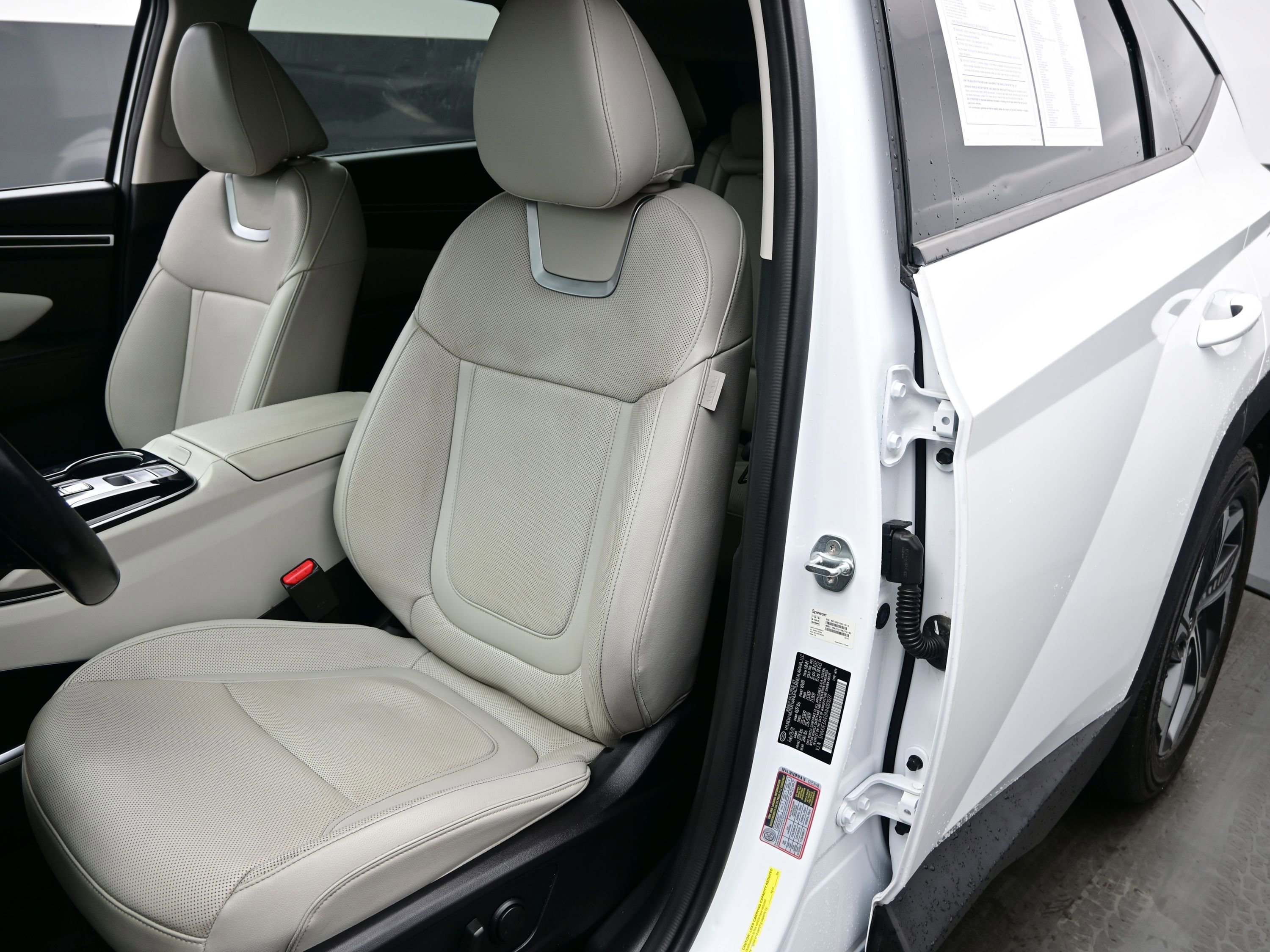 Certified 2022 Hyundai Tucson Limited FWD image 12