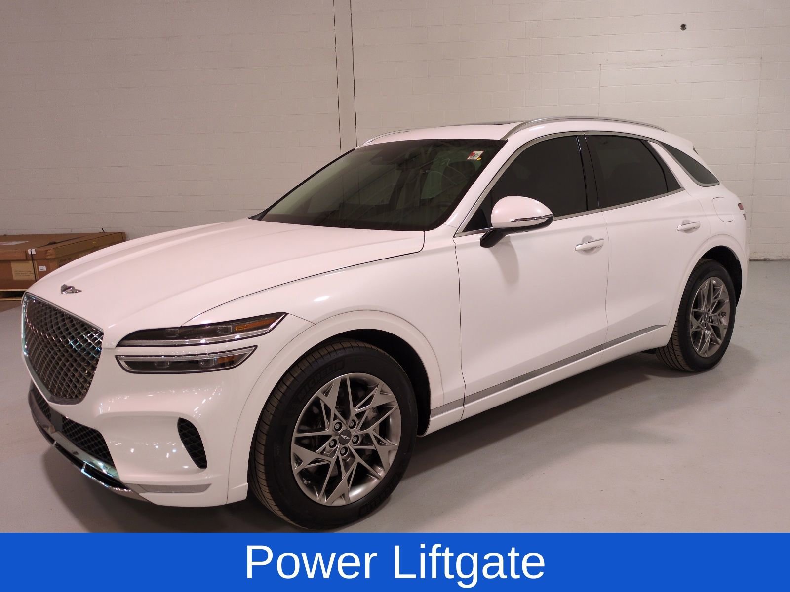 Certified 2025 Genesis GV70 2.5T w/ Select Package AWD/4WD image 8