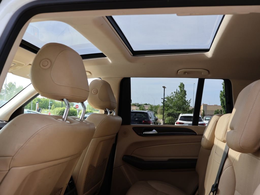 Used 2017 Mercedes-Benz GLS 450 4MATIC image 14