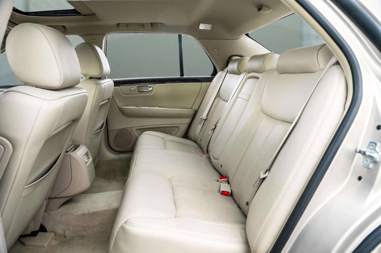 Used 2008 Cadillac DTS Luxury II w/ Sun And Sound Package image 25