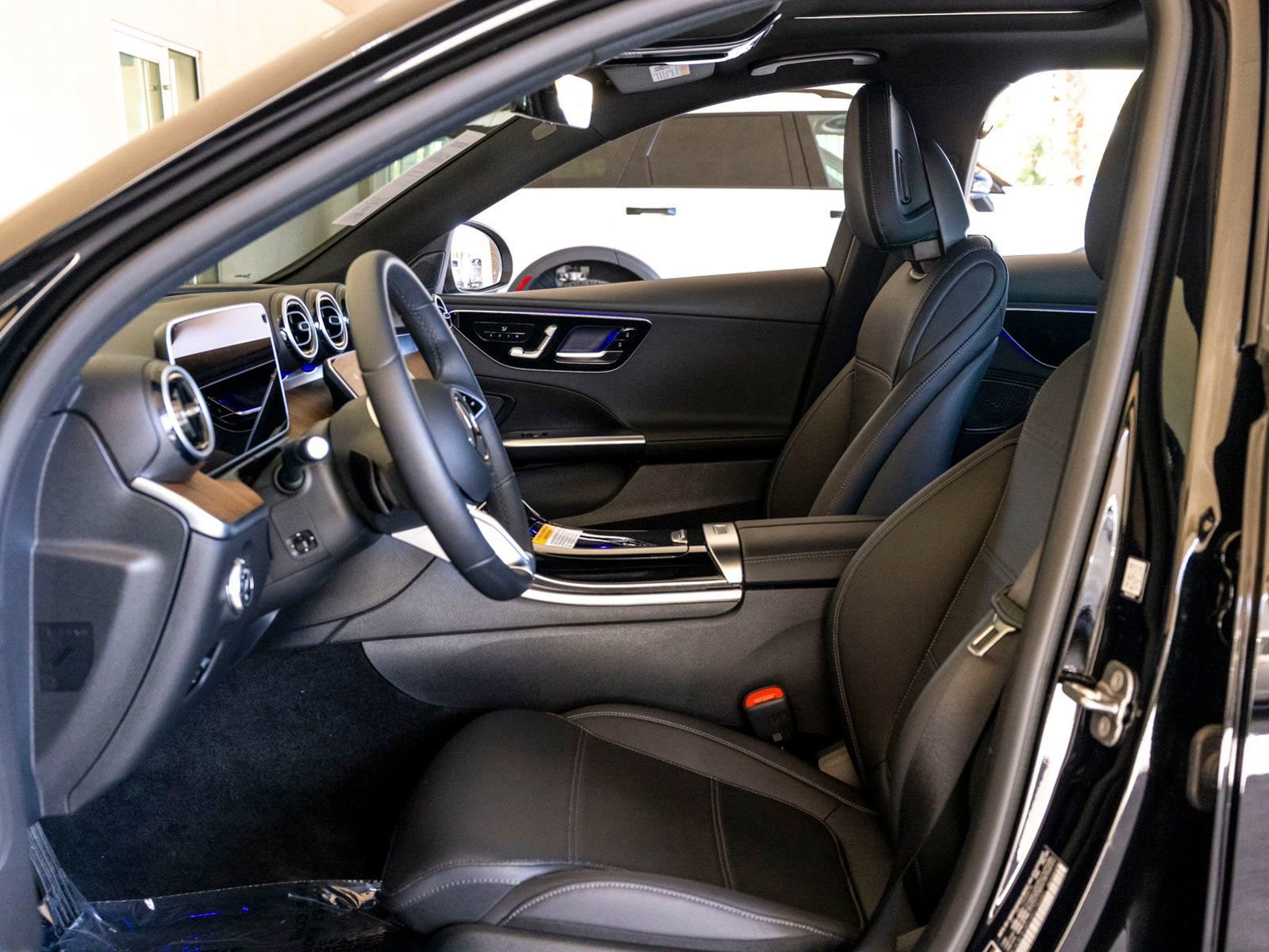 Used 2025 Mercedes-Benz C 300 Sedan image 14