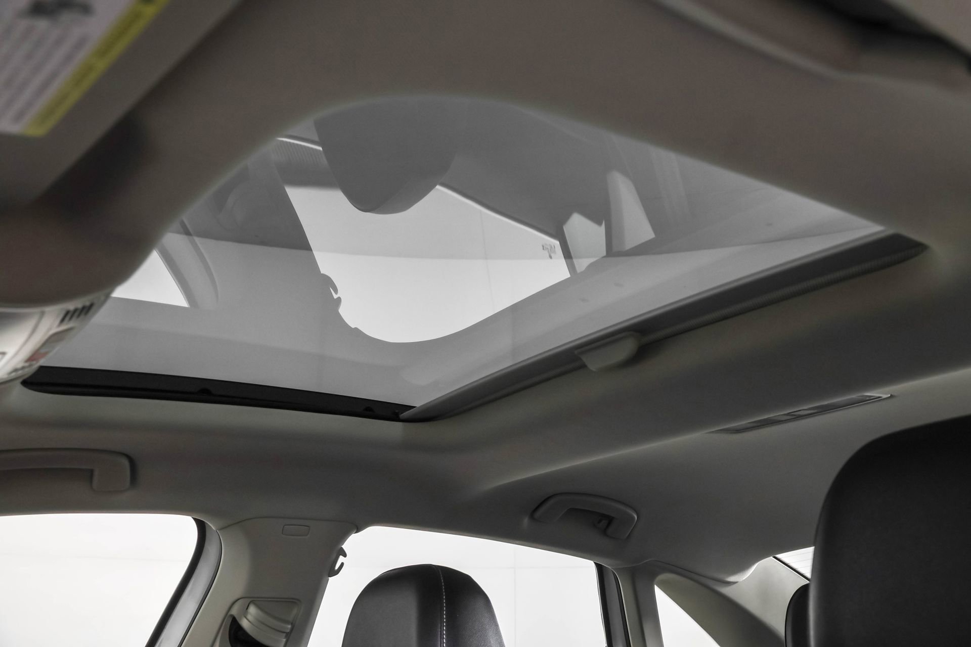 Used 2024 Volkswagen Jetta SE w/ Panoramic Sunroof Package image 33