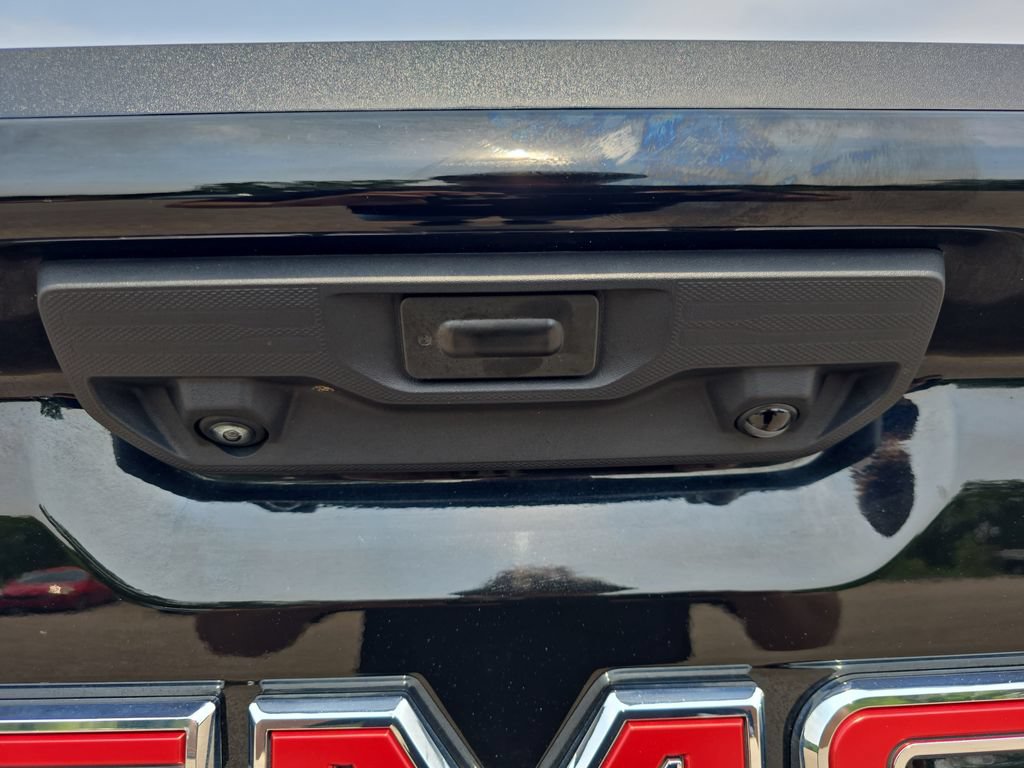 Certified 2025 GMC Sierra 1500 Elevation AWD/4WD image 13