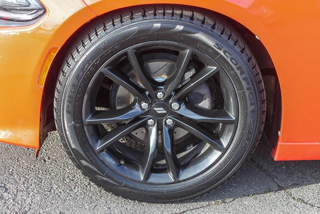 Used 2018 Dodge Charger SXT w/ Blacktop Package image 13